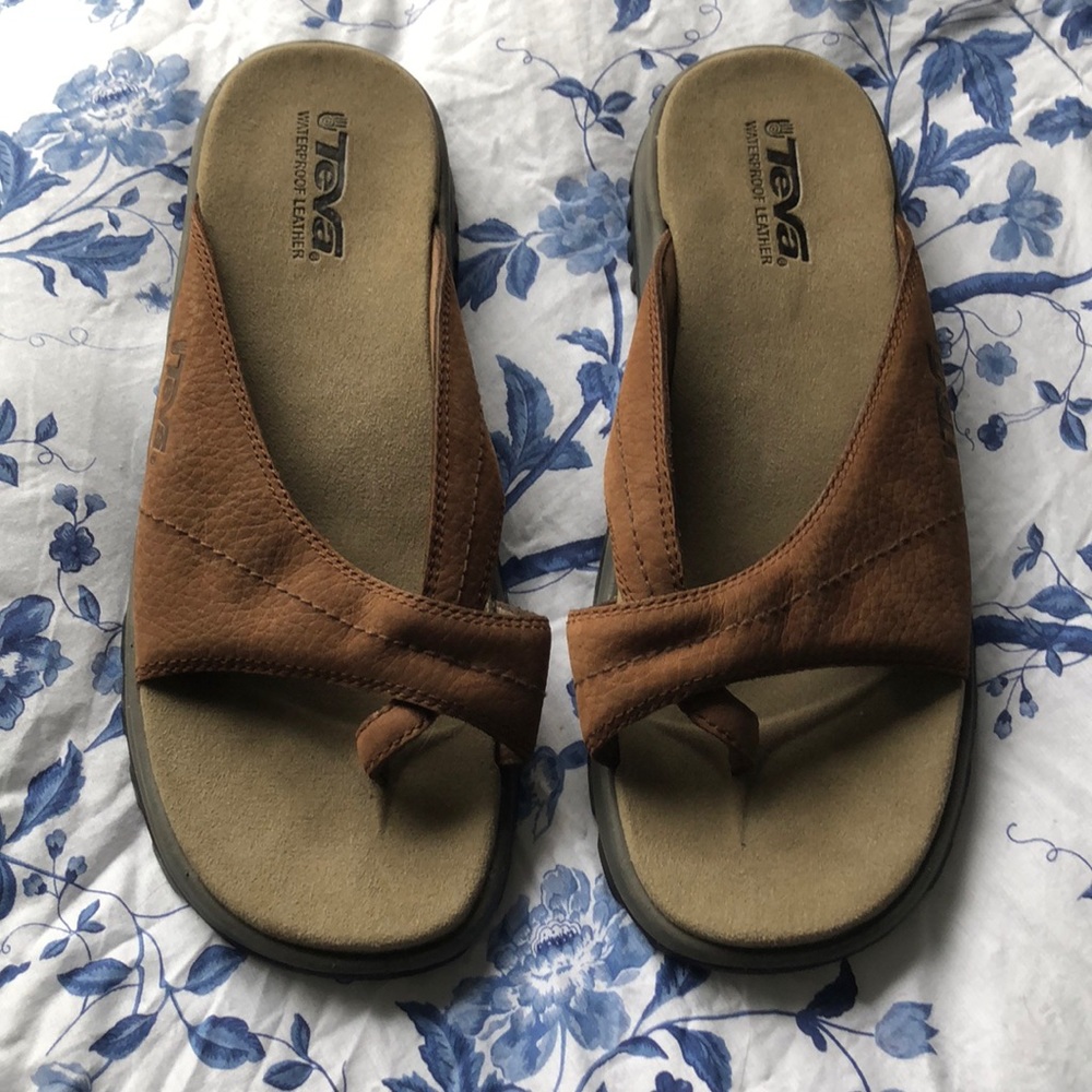 Reba brown leather sandals